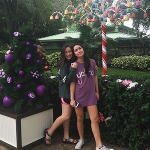 Meet your Posher, Casey