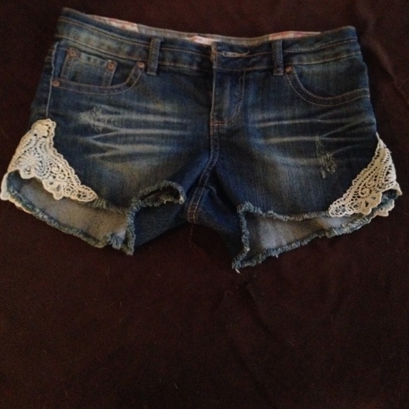 Laced side jean shorts