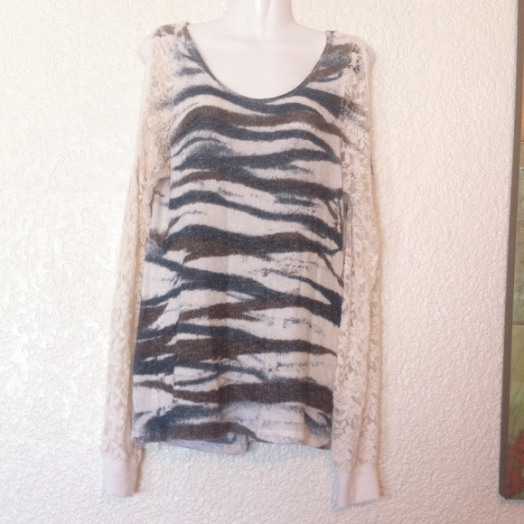 T-Party Cold Shoulder Crossed Back Knit Tunic - Picture 1 of 4
