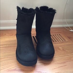 Authentic UGG bailey bow boots women's black