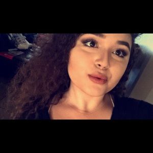 Meet your Posher, Nichole