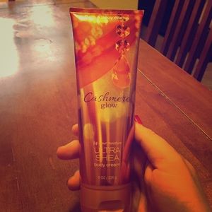Bath and Body Works Cashmere Glow Body Cream