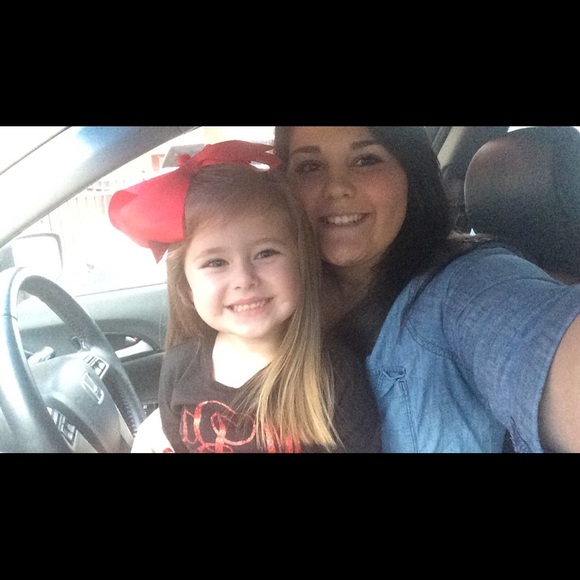 Meet your Posher, Lola