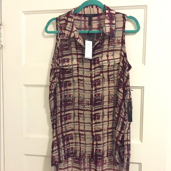 ⚡️Sale⚡️BCBG Plaid high low tank