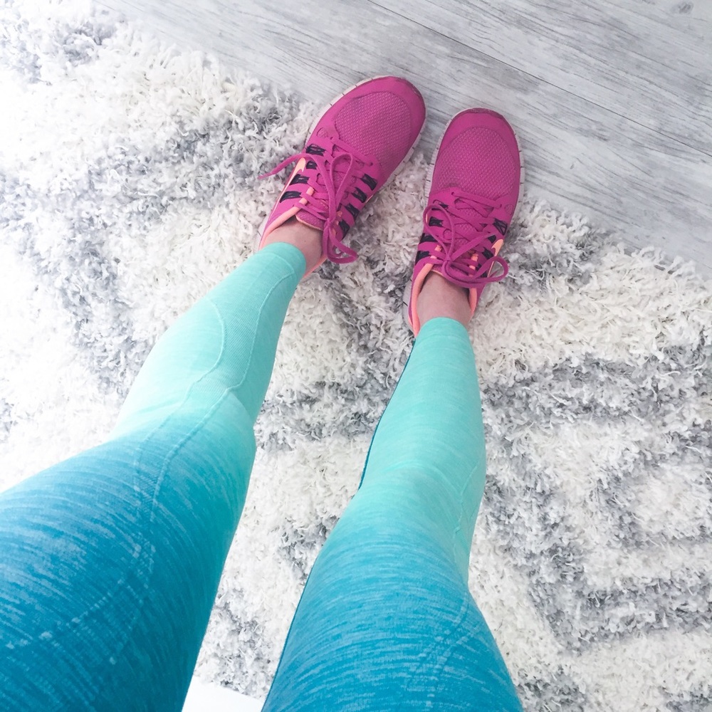 Aqua Workout Leggings - Picture 3 of 8