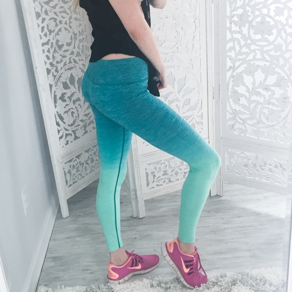 Aqua Workout Leggings - Picture 5 of 8