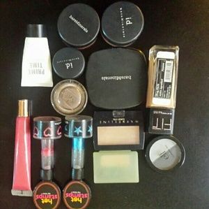Makeup bundle