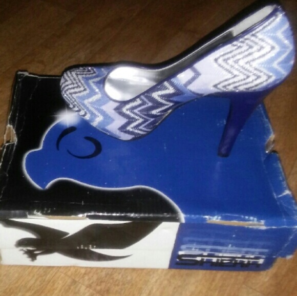 Stillettos - Picture 2 of 4