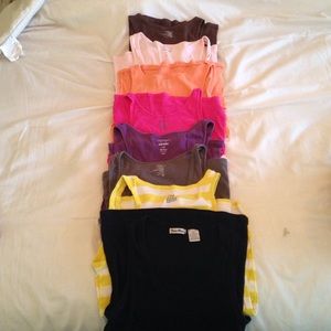 Different colors tank tops