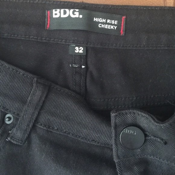 BDG High Rise Cheeky Short - Picture 4 of 4