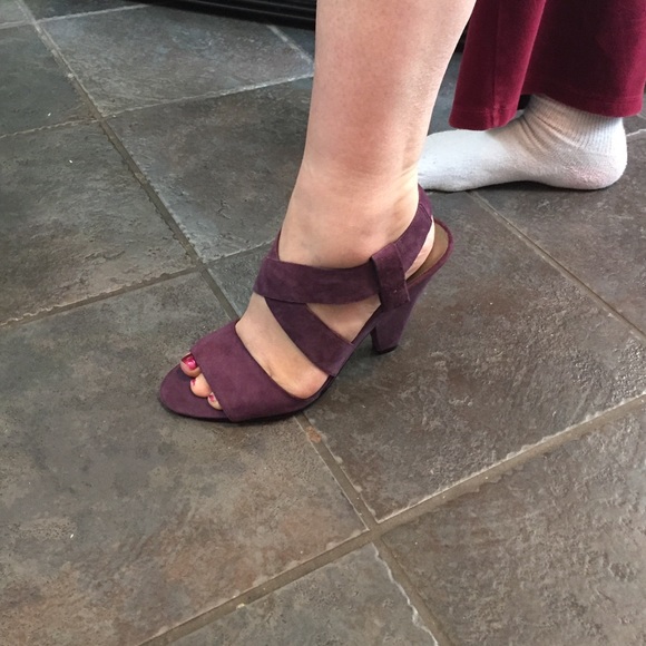 Nine West deep purple suede shoes