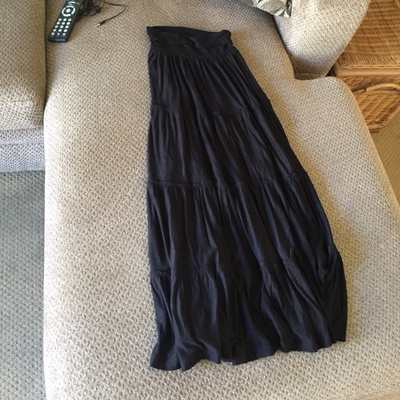 Lapese Dresses & Skirts - Lapese black cascading skirt