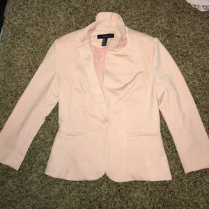 Light pink blazer, small shoulder pads included