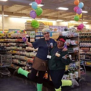 Meet your Posher, Laura