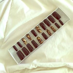 Hand-Painted False Acrylic Glue-On Nails