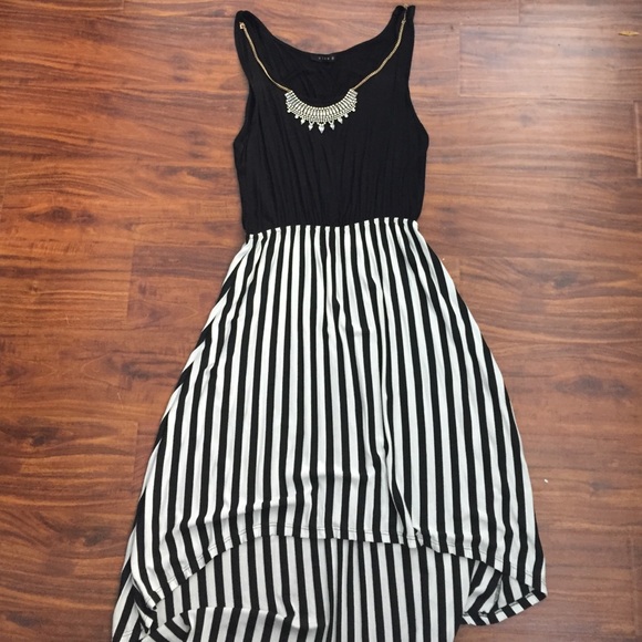 Mine Dresses & Skirts - Black and white dress
