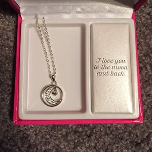 Love you to the moon and back neckless❤️