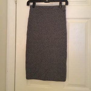 Gray pencil skirt