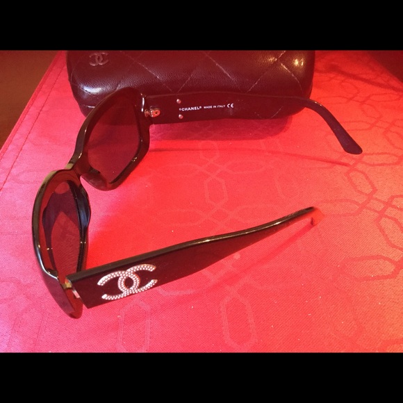 Chanel Sunglasses main image 4