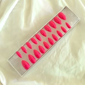 Hand-Painted False Acrylic Glue-On Nails