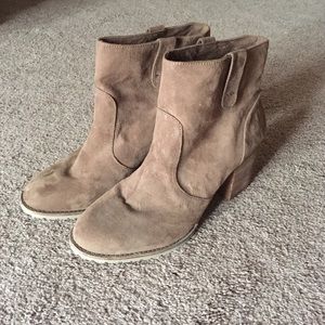 ✨BOGO✨Heeled boots