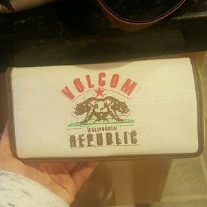 Volcom California Republic Wallet