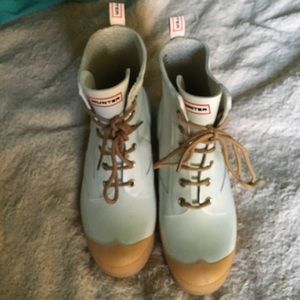 Hunter rain boots!!