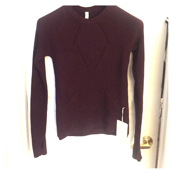 Lululemon the sweater the better