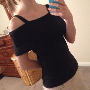 Black around the shoulder shirt