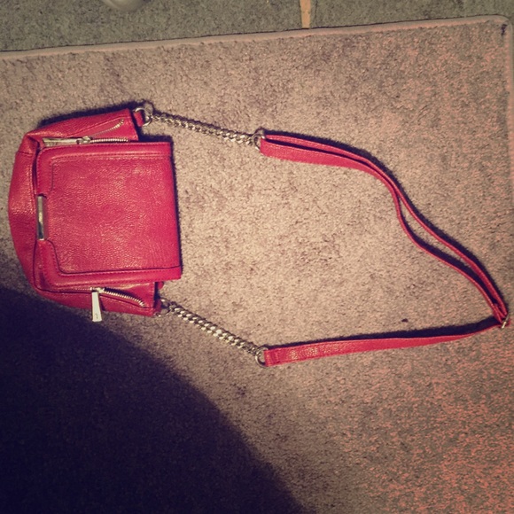 Jennifer Lopez cross body❤️