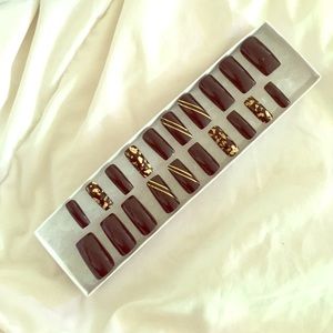 Hand-Painted False Acrylic Glue-On Nails