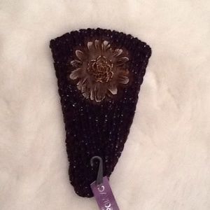 David & Young head warmer