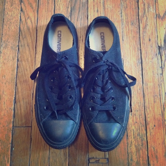 CONVERSE ALL⭐️STAR black low top sneakers size 7