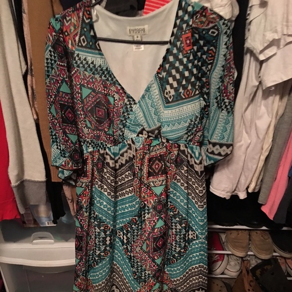 Super a flattering and flowy dress💋💁🏻