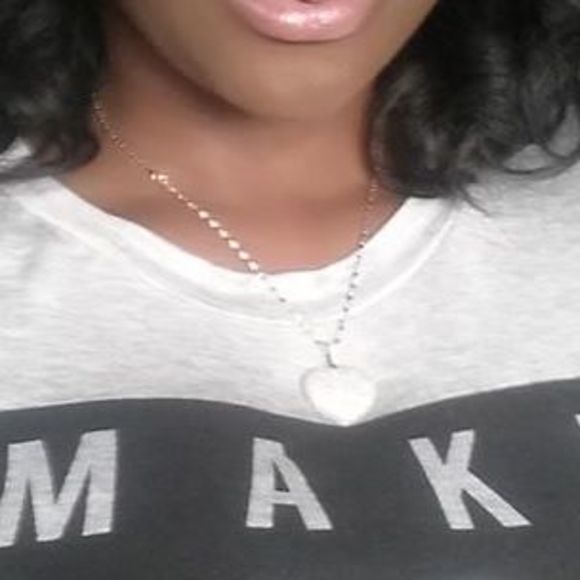 Meet your Posher, Doshia - Picture 1 of 1