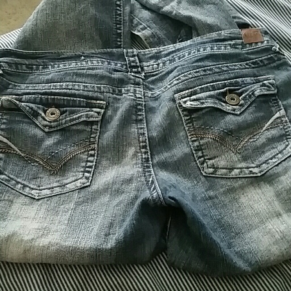 Size 11 Flared Wallflower Jeans