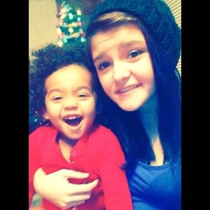 Meet your Posher, Olivia