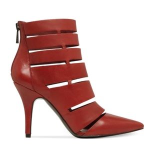 Flash Sale🎉👠Host Pick👠🎉Vince Camuto Booties