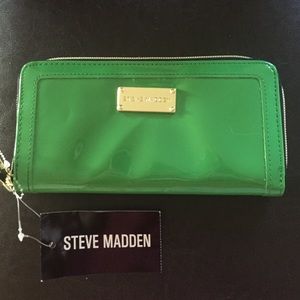 Steve Madden Green Wallet