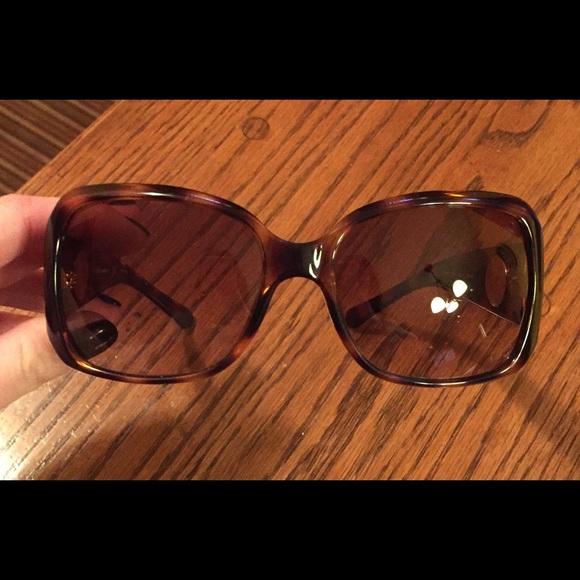 Tory Burch Accessories - Tory Burch sunglasses