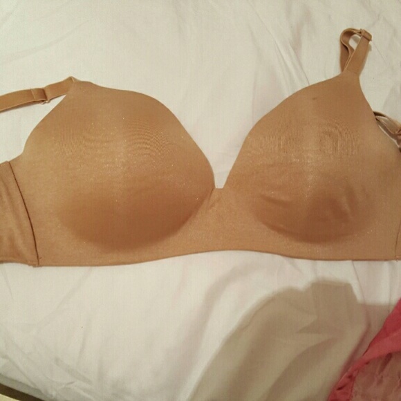 36 DD VS no wire bra, like new wore once.