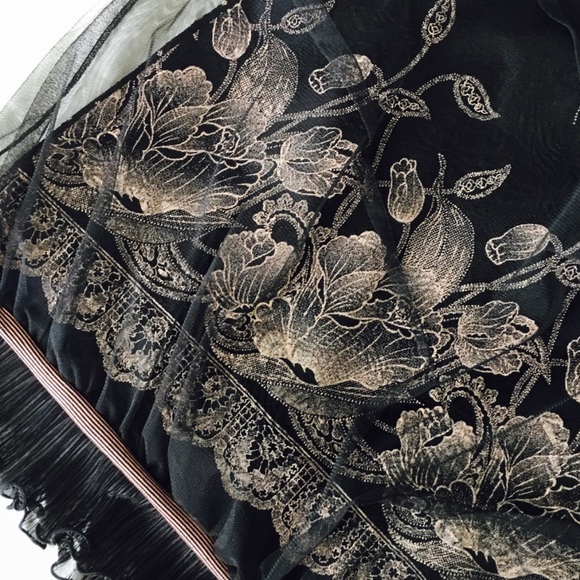 Anac Skirt - Picture 2 of 4