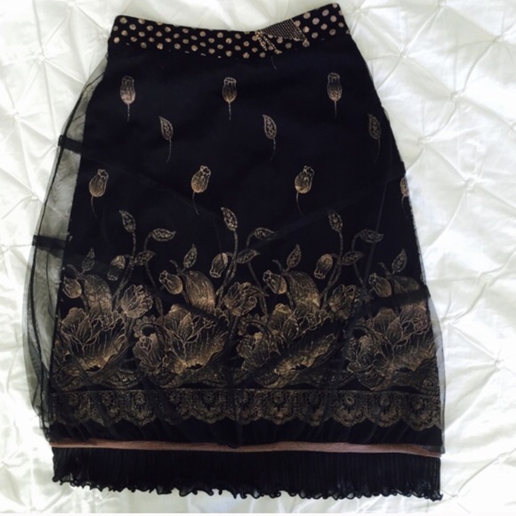 Anac Skirt - Picture 3 of 4