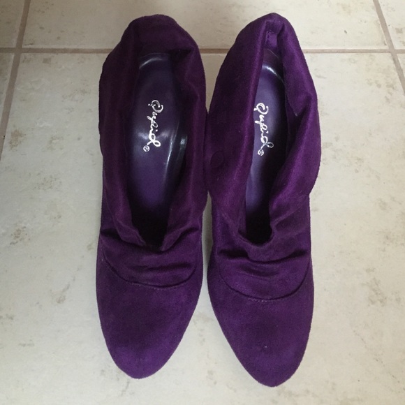 Plum purple booties nwot