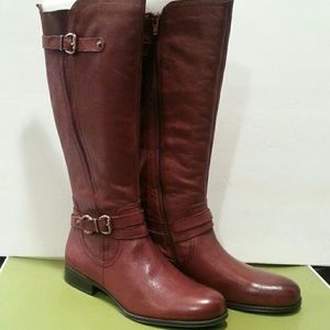 Brand New Naturalizer Boots