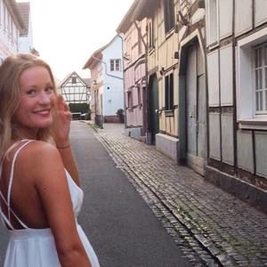 Meet your Posher, Suzana