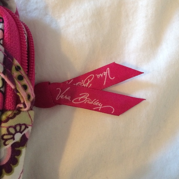 Vera Bradley over the shoulder bag - Picture 3 of 4