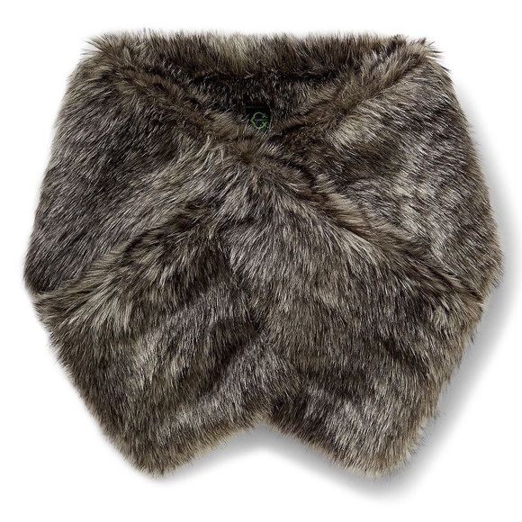 C. Wonder faux fur scarf