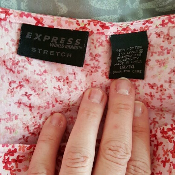 Donated Express mini skirt. 13 - Picture 3 of 4