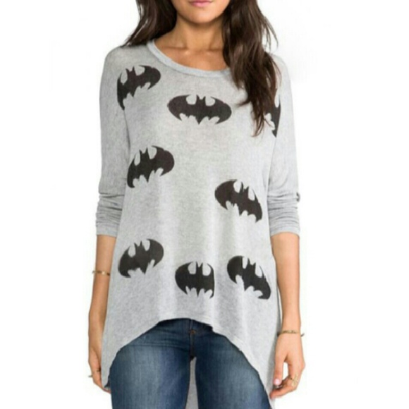 Bat Pattern
Long Sleeve

T-Shirt